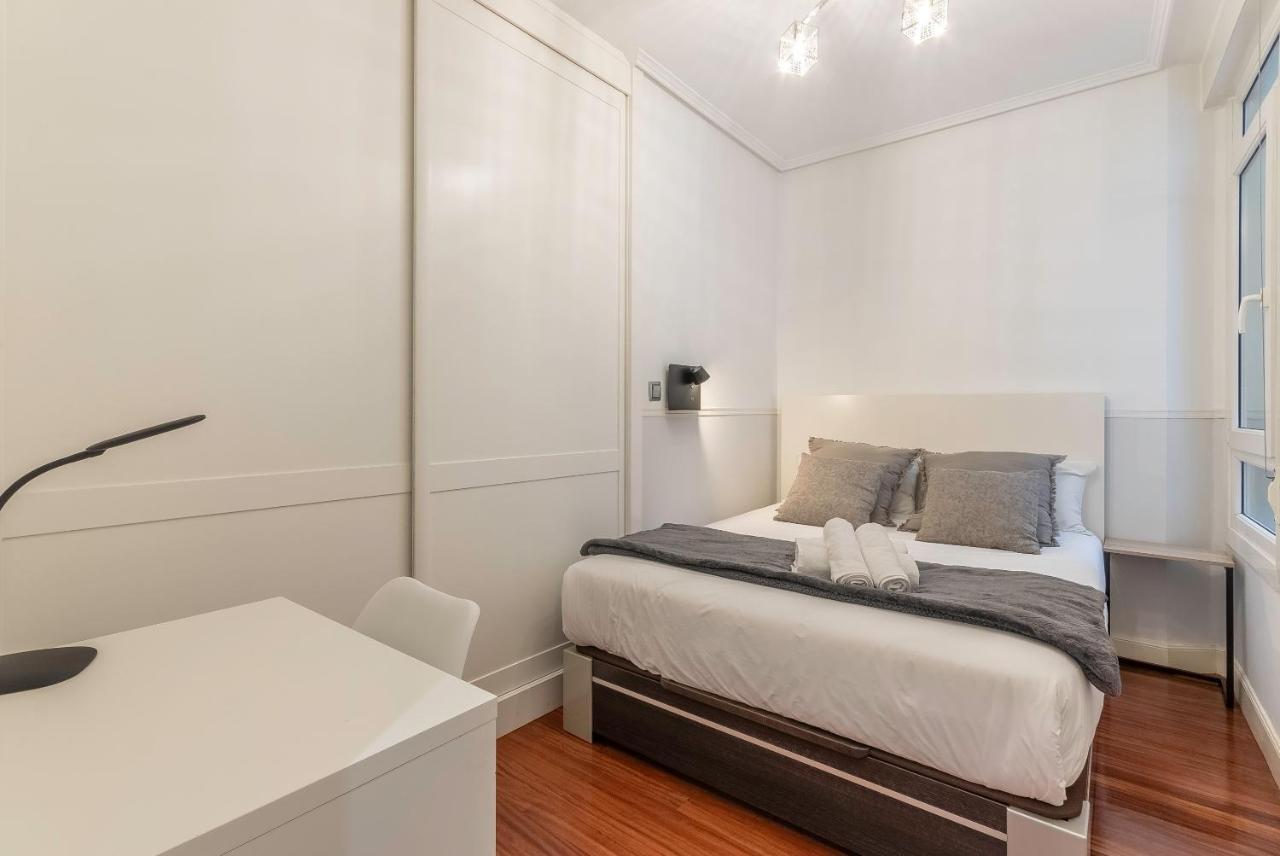 Apartamento La Alameda De Indautxu Bilbao Bagian luar foto