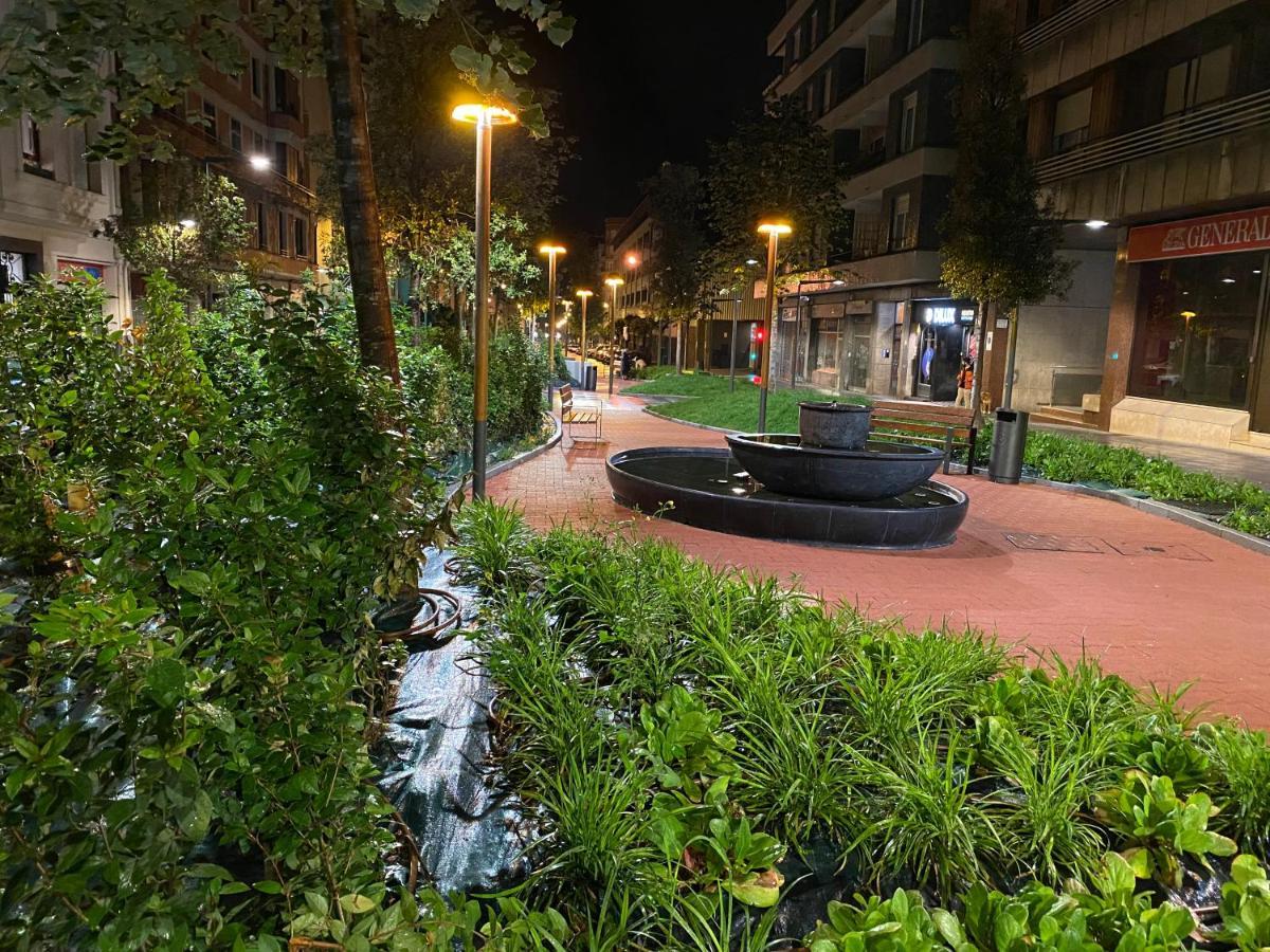 Apartamento La Alameda De Indautxu Bilbao Bagian luar foto
